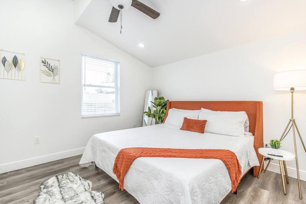 2Br Spacious House In Heart Of West Tampa Exterior foto