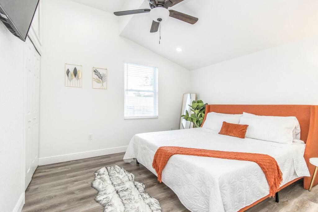 2Br Spacious House In Heart Of West Tampa Exterior foto